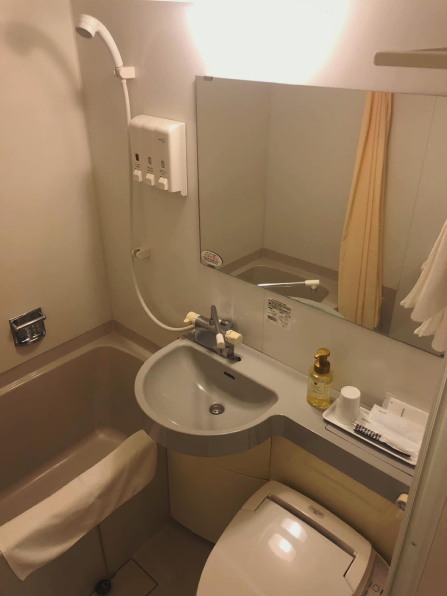 Hotel Mid In Akabane Ekimae Tokió Kültér fotó
